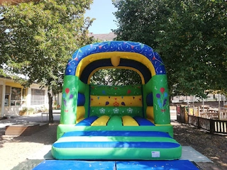 Familienstützpunkt Hefner-Alteneck mit Kindertagesstätte St. Martin